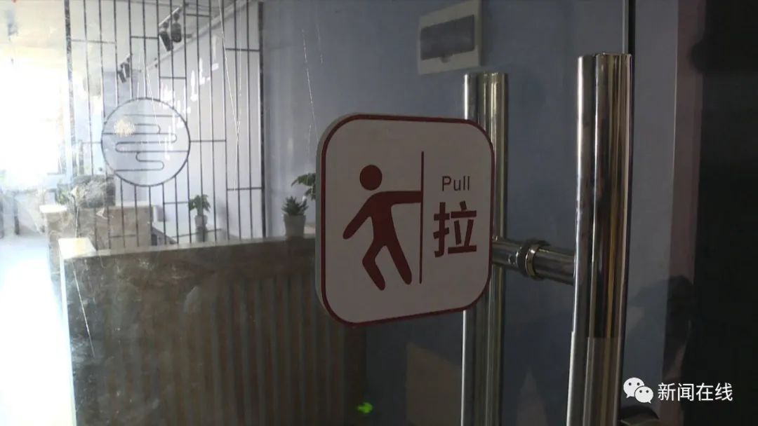 DƬ